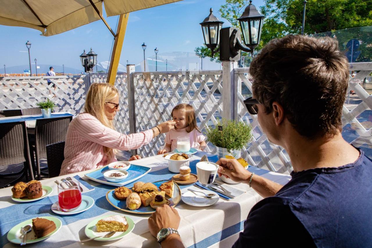 Miramare Hotel Ristorante Convegni Cesenatico Buitenkant foto